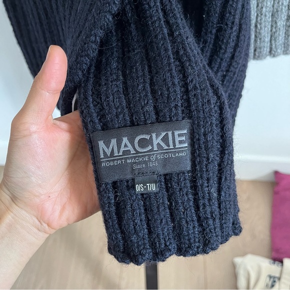 Robert Mackie x Canada Goose Colorblock Ribbed 100% Wool Scarf - Picture 6 of 7